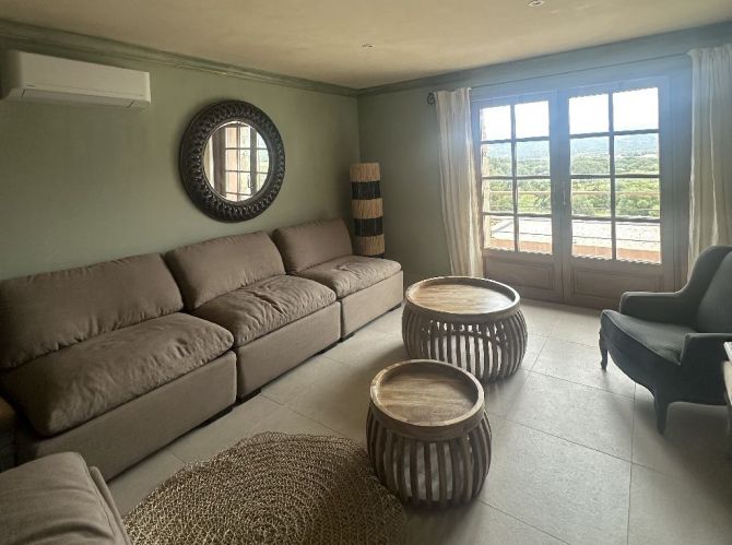Salon Calvi