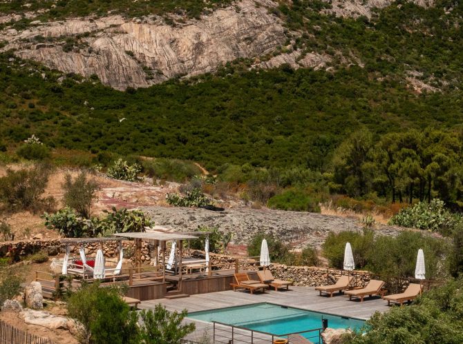 PISCINE COMMUNE DU DOMAINE